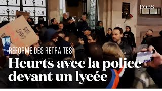 Blocus et tensions devant un lycée mobilisé contre la réforme des retraites [upl. by Kennet177]