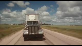 Assistir Filme Trucks  Comboio do Terror Dublado [upl. by Yarrum]