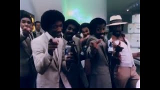 SCHLITZ MALT LIQUOR COMMERCIAL Feat THE FOUR TOPS Vs KOOL amp THE GANG 1982 [upl. by Nawj350]