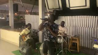 StoneBwoy’s 🔥 Sweetest jam got everyone in action at the restaurant “ Soobooloooo “  Highlife🎧🎄🔥 [upl. by Patt586]