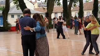 Tarbes  Tango  les festivaliers ont envahi la ville [upl. by Nehr67]