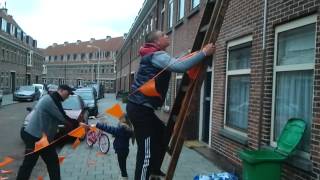 EK 2012 Koppelstokstraat Scheveningen Versiering Oranjestraat [upl. by Nnylhsa]