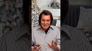 A Christmas Greeting From Engelbert Humperdinck 2023 [upl. by Zollie]