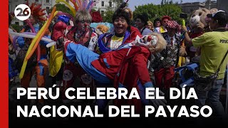 Perú celebró el Día Nacional del Payaso con un desfile para exigir que reconozcan sus derechos [upl. by Yrkcaz894]