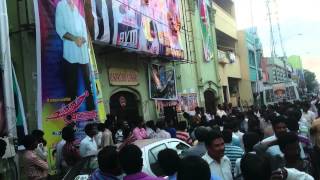 Thoongathe Thambi Thoongathe  Kamal Fans Crowd [upl. by Sibylle349]