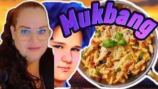 Mukbang  kyckling rosépeppar med pasta [upl. by Kezer906]