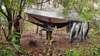 Acampamento com muita CHUVA a tempestade CHEGOU de repente [upl. by Llenrahc]