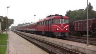 Тепловоз ТЭП600926 на ст Кедайняи  TEP600926 locomotive at Kedainiai station [upl. by Pegma4]