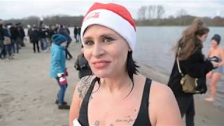 Beringse Nieuwjaarsduik 2018 [upl. by Nodab49]