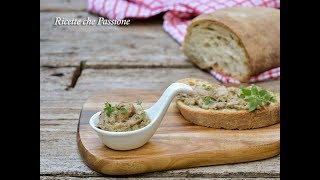 Patè di funghi champignon  Ricette che Passione [upl. by Llenor382]