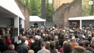 Nationale Dodenherdenking in de Hollandsche Schouwburg  4 mei 2012 [upl. by Niltac565]