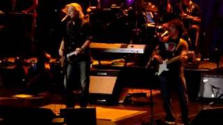 Hall amp Oates—Youve Lost That Loving Feeling—Live Vancouver 20070825 [upl. by Sinnelg309]