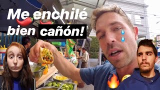 Un GRINGO ENCHILADO 🌶 comiendo comida CALLEJERA en MÉXICO  PulpStreet [upl. by Tildy8]