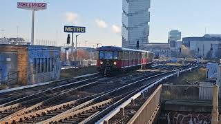 Weihnachtszug der historischen SBahn Berlin [upl. by Ettegroeg]