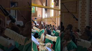 Nzagusingiza nzakubyinira kuko ibyo unkorera yezu nibitangaza inyangezamariya choirmusic [upl. by Herrmann]