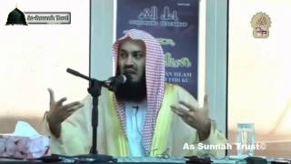 Mufthi Ismail Menk contradicts on saying YA RASOOLALLAH [upl. by Gerianne]