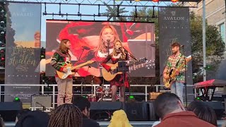 watch  Leah Belle at the Avalon Mall Alpharetta  For a Holiday YouTube Fun  Video entertainment [upl. by Assiron532]