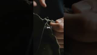 Démêler un colier en 10 secondes avec du talc  🤯🤯Bijoux LifeHacks AstucePratique [upl. by Fawcett236]