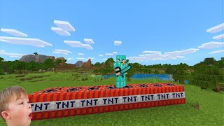 Minecraft survival online pvp  Using diamond armor and sword [upl. by Ihn]