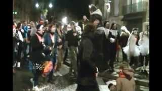 Charivari des Matchous dans les rues de la Ville Carnaval pezenas 2013 [upl. by Amisoc]