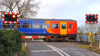 Collingham Cross Lane Level Crossing Nottinghamshire [upl. by Asiole]