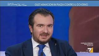 Gilet Arancioni a Montecitorio strappano la tessera elettorale Non ci sentiamo rappresentati [upl. by Collar]