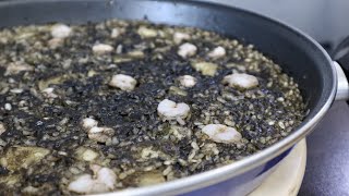 ARROZ NEGRO CON SEPIA Y GAMBAS [upl. by Rigdon]