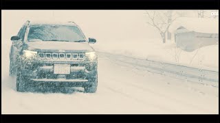 身軽に気軽に、でも本格的。JEEP「コンパス」で初めての雪山週末トリップへ [upl. by Enatan]