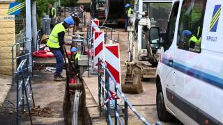 Serpollet procède à lenfouissement dun réseau électrique [upl. by Latsirhc]