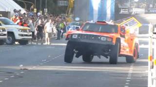 DAKAR 2011  ROBBY GORDON  show en largada buenos aires [upl. by Oria]