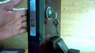 HOW TO REMOVE WEISER MORTISE K900 FROM THE DOOR [upl. by Ashely]