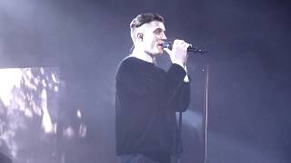 Loïc Nottet  Mirror  Salle Playel  Paris  26052017 [upl. by Clovis589]