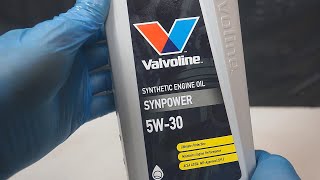 Valvoline SynPower 5W30 What does the original engine oil look like [upl. by Nerw]