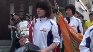 東レアローズ女子優勝パレード2010 開始前の一コマ [upl. by Laven]