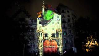 Drakcelona  Casa Batlló  Alegoria sobre el drac i St Jordi [upl. by Uttasta]