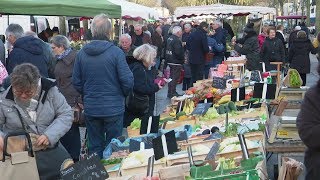 ChâteauGontier  le marché local à le vent en poupe [upl. by Fergus686]