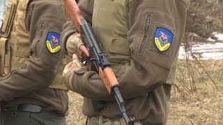 Brüder im Geiste Georgische Soldaten kämpfen an der Seite der Ukrainer [upl. by Aneelahs]