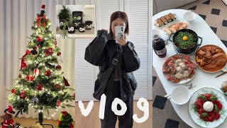 VLOG집들이 음식 만들고 트리 꾸미는 신혼 일상  들깨슈페너스메그 인덕션 구매혼자 떡볶이 [upl. by Fae]