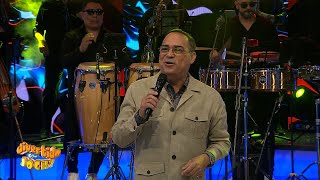 Gilberto Santa Rosa sorprende a Jochy Santos [upl. by Accire]