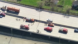 2 crashes close southbound I75 in Southwest Detroit [upl. by Becky]