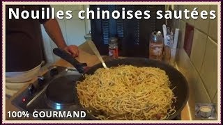 Nouilles chinoises sautées facile et rapide [upl. by Marek]