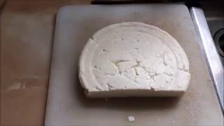 Faire cheddar  Fermette Familiale Les Biscornus [upl. by Immij]