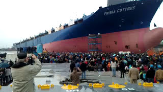 Letzter Stapellauf bei Blohm  Voss Nordseewerke in Emden 11122009 [upl. by Angelico]