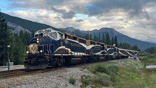 The Rocky Mountaineer Three GEEPs Leads the long and famous Rocky Mountaineer Passenger Train [upl. by Anera]