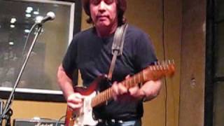 Carl Verheyen plays Goodbye Pork Pie Hat at Pasadena Guitars [upl. by Anika801]