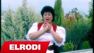 Irini Qirjako  Fustan kuqe kadife Official Video [upl. by Uhayile]