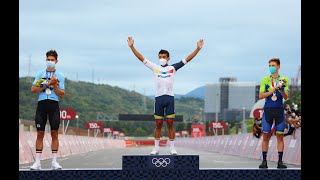 Histórico Richard Carapaz Medalla de oro olímpico en Ciclismo de Ruta [upl. by Fahy970]