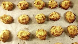 19 December  How to make Coconut macaroons [upl. by Eronaele218]