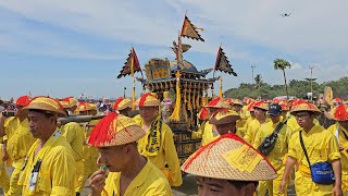 東港迎王第一天 請水 祭典大總理與大千歲神轎到達海邊 [upl. by Harty145]