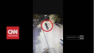 DetikDetik Ledakan Bom Bunuh Diri di Surabaya Rekaman CCTV [upl. by Donohue481]